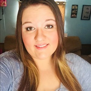 Meet your Posher, Brooke